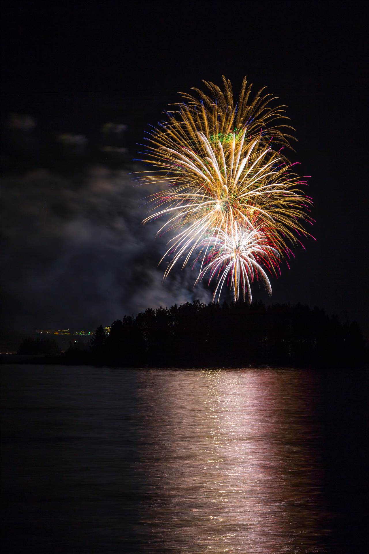 Dillon Reservoir Fireworks 2015 17 -  by Scott Smith Photos
