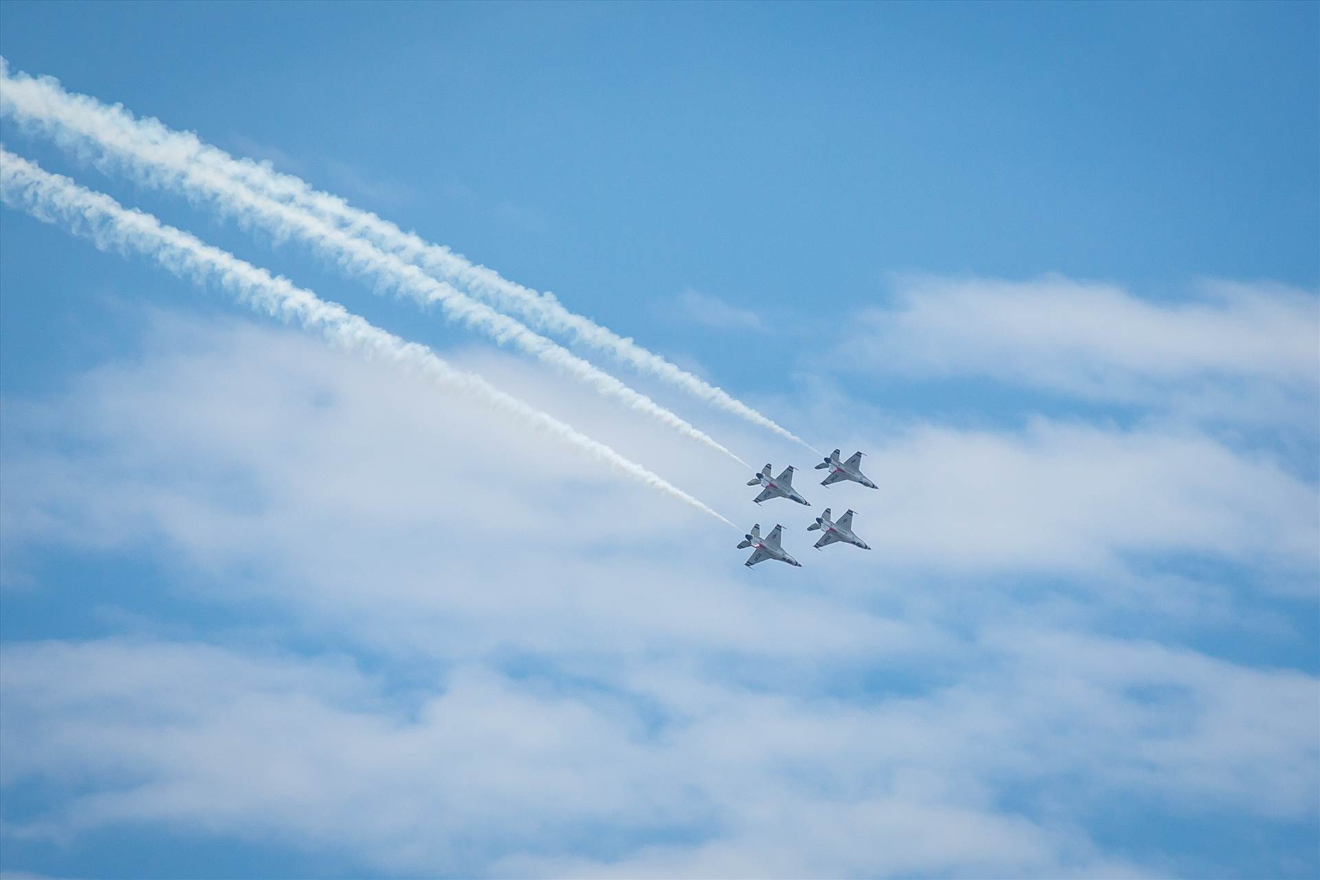 USAF Thunderbirds 14 -  by Scott Smith Photos