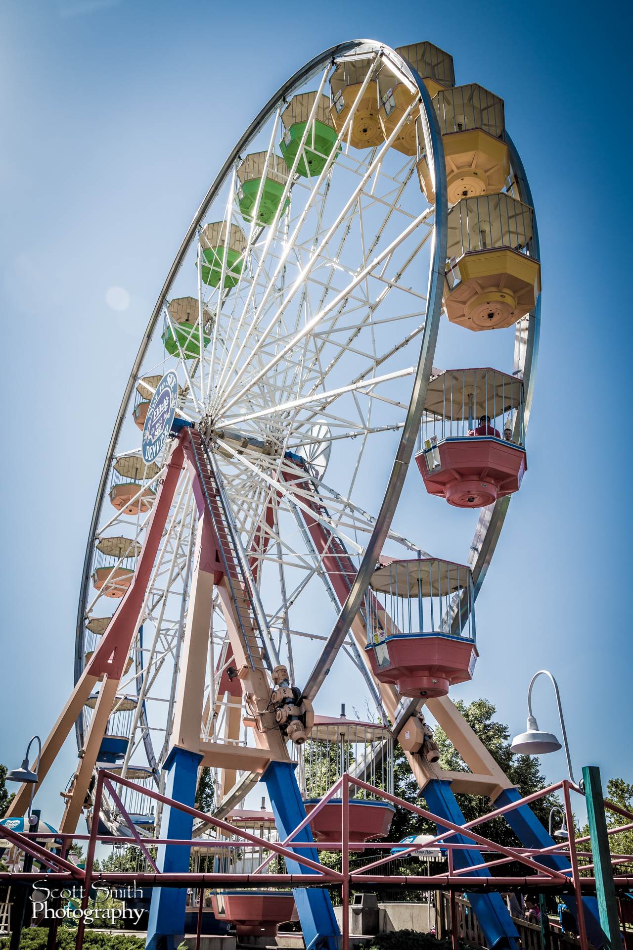 Elitches - Classic Ferris Wheel -  by Scott Smith Photos