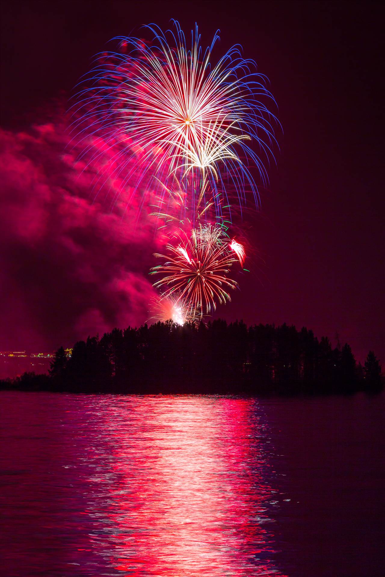 Dillon Reservoir Fireworks 2015 35 -  by Scott Smith Photos