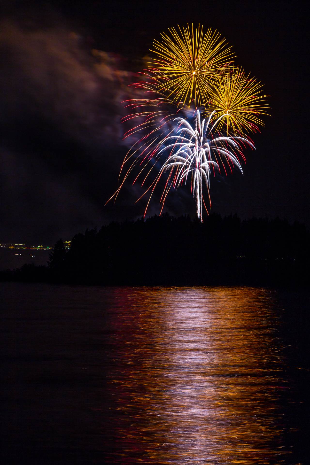Dillon Reservoir Fireworks 2015 44 -  by Scott Smith Photos